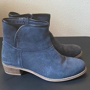 Skechers Ankle Suede Boot